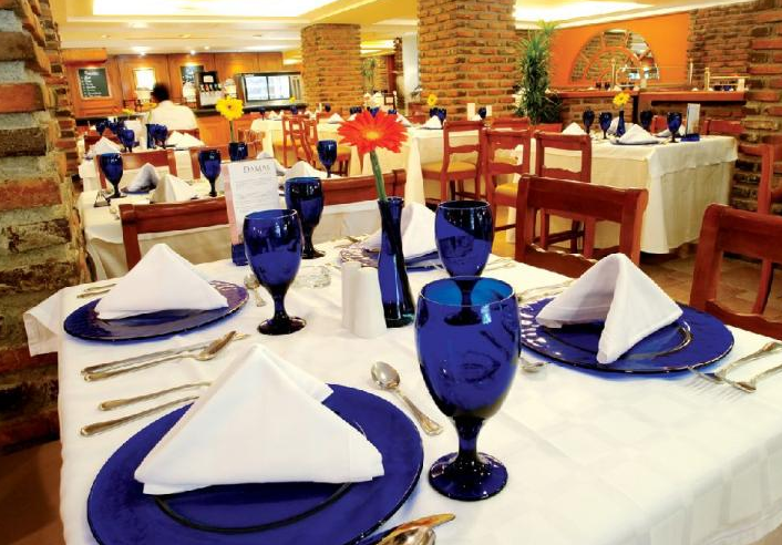 ホテル エンポリオ レフォルマ メキシコシティ エクステリア 写真 A restaurant in the Dominican Republic