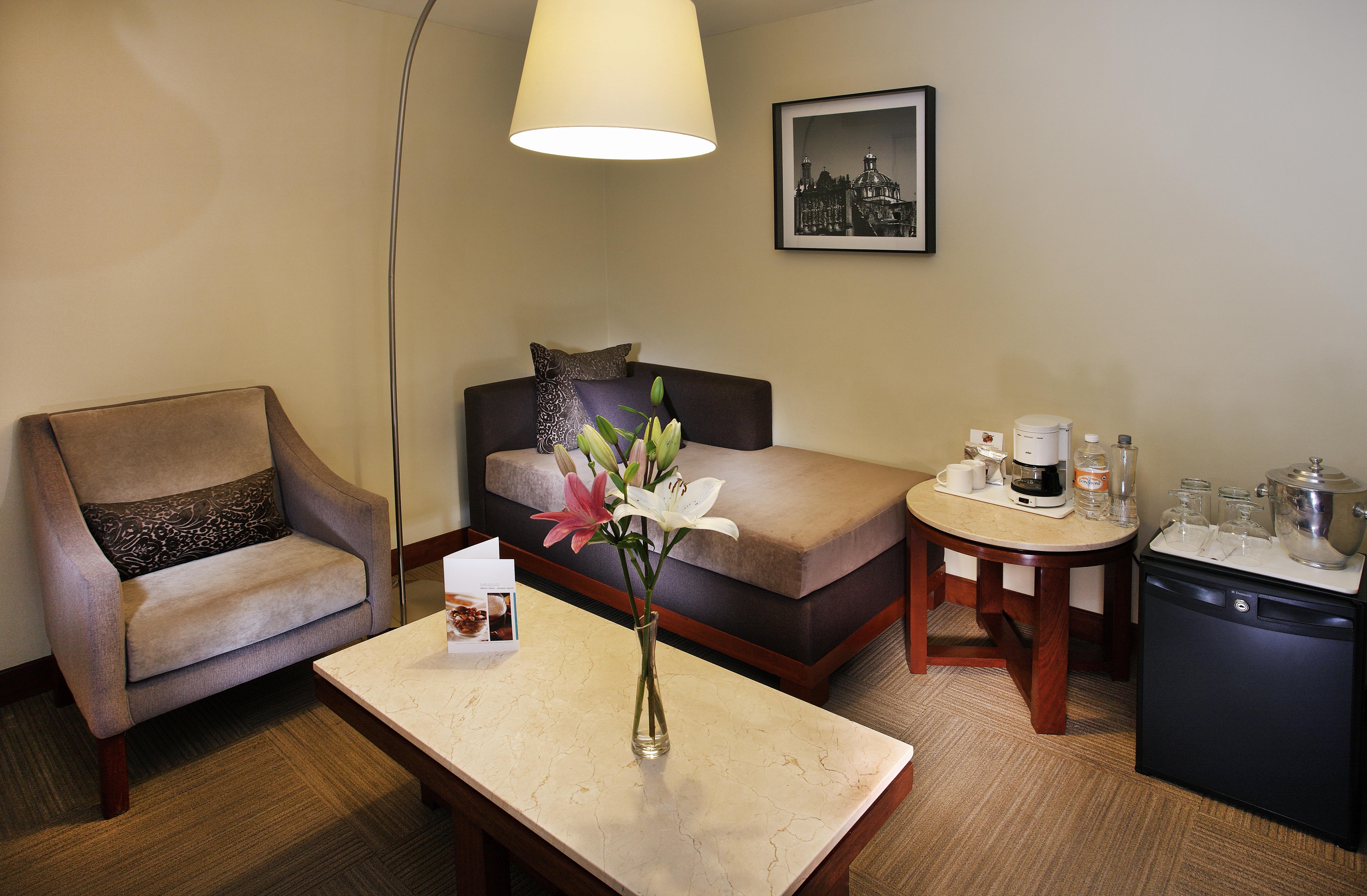 ホテル エンポリオ レフォルマ メキシコシティ エクステリア 写真 A suite at the hotel