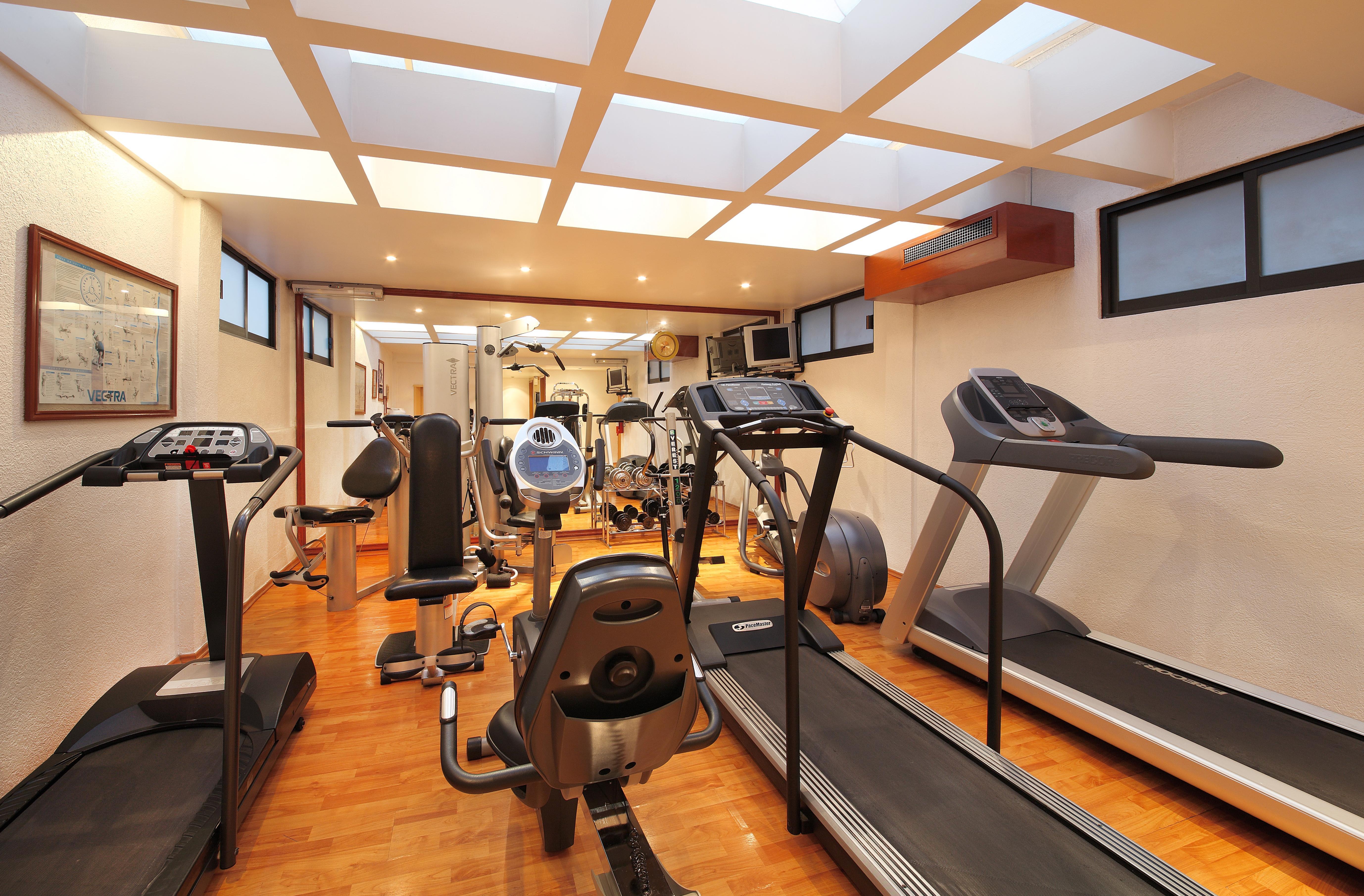ホテル エンポリオ レフォルマ メキシコシティ エクステリア 写真 A gym
