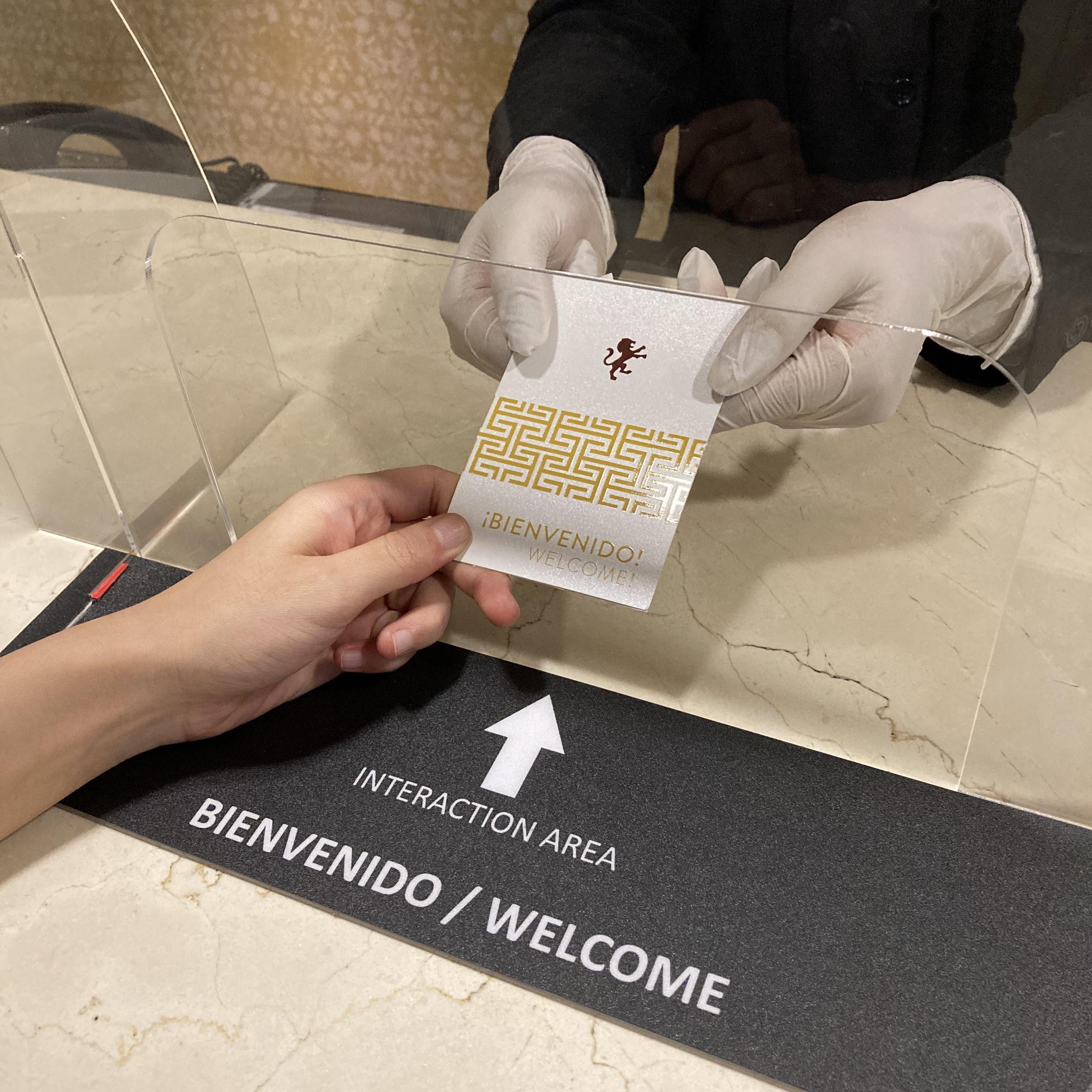 ホテル エンポリオ レフォルマ メキシコシティ エクステリア 写真 A hotel key card