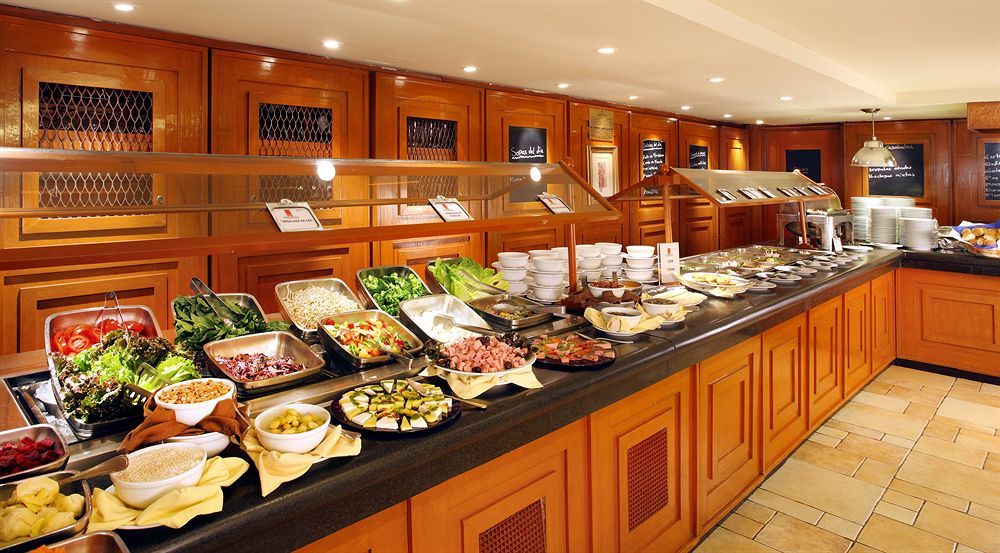 ホテル エンポリオ レフォルマ メキシコシティ エクステリア 写真 A salad bar